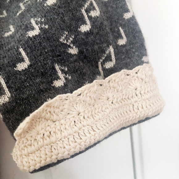 Piano Music Cardigan - NWT - Picture 4 of 5
